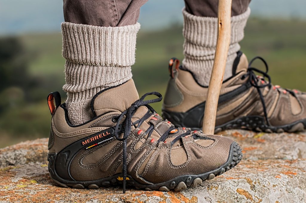 shoes, hiking, walking, footwear, outdoor, sport, nature, fitness, activity, training, exercise, jogging, leisure, wellness, jog, merrell, vibram, running, workout, brown sports, run